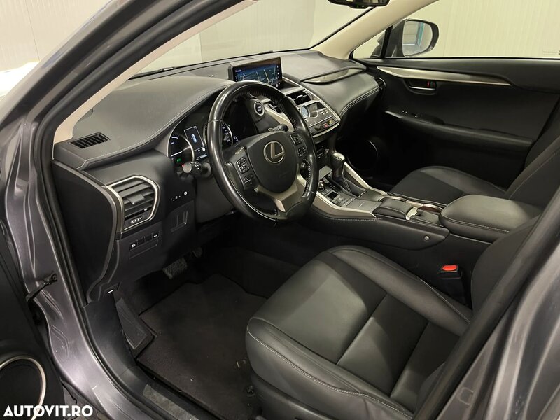 Lexus Seria NX