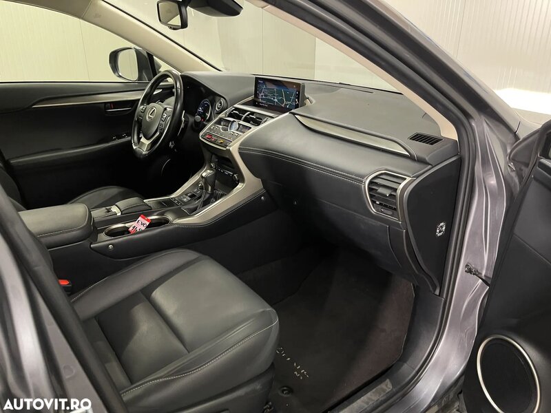 Lexus Seria NX